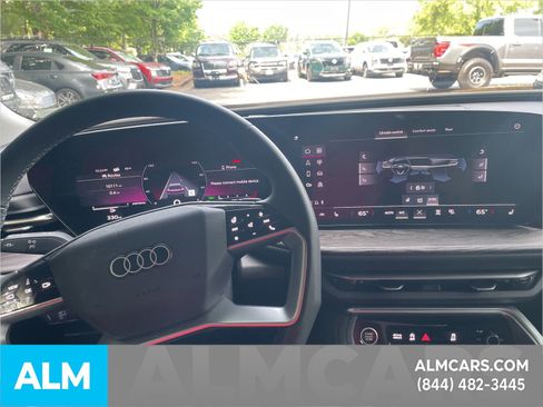 Used 2025 Audi Q5 Premium w/ Convenience Package AWD/4WD image 12