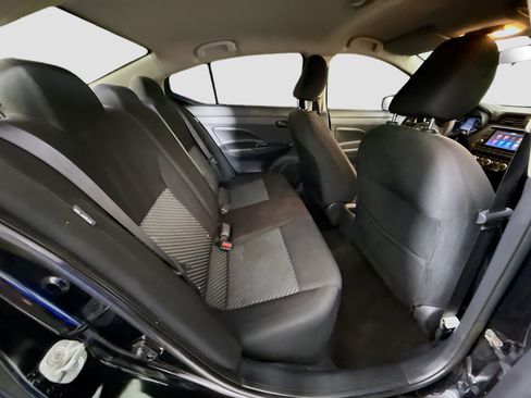 Used 2021 Nissan Versa S FWD image 27