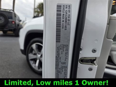 Used 2021 Jeep Cherokee Limited image 19