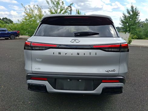 Used 2023 INFINITI QX60 Pure AWD/4WD image 5