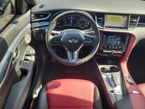Used 2025 INFINITI QX50 Sport image 15