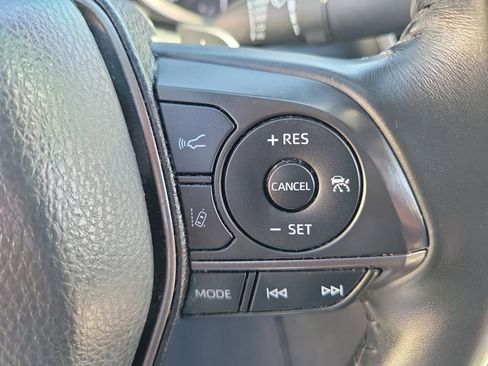 Used 2024 Toyota Camry SE image 20