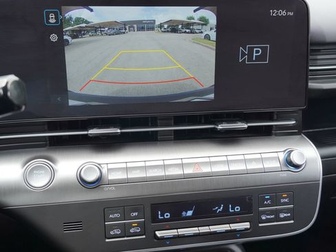 Used 2025 Hyundai Kona SEL FWD image 23