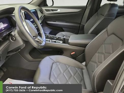 Used 2026 Volkswagen Atlas Cross Sport SE AWD/4WD image 10