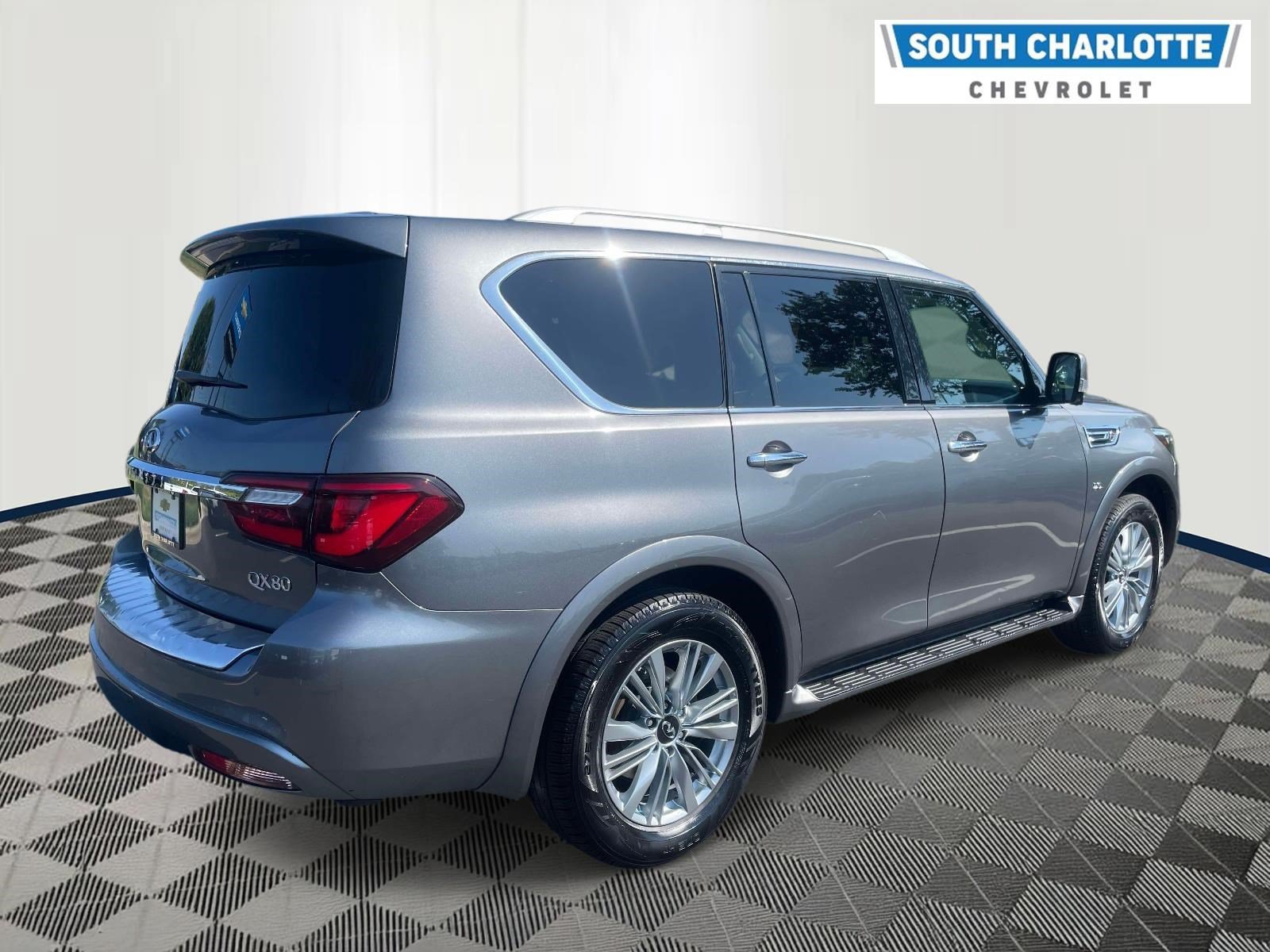 Used 2019 INFINITI QX80 Luxe AWD/4WD image 4