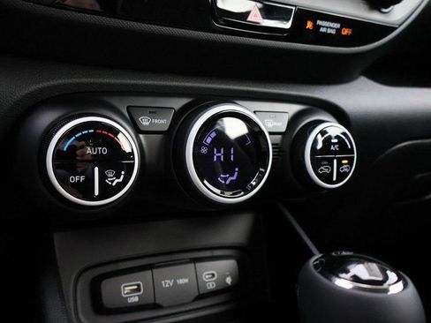 New 2026 Hyundai Venue SEL image 36