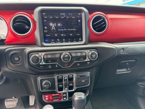 Used 2022 Jeep Gladiator Rubicon w/ Trailer Tow Package image 23