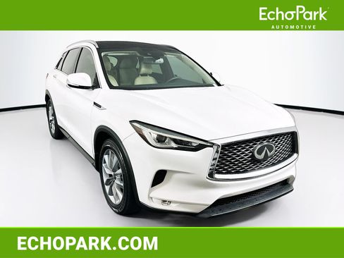 Used 2020 INFINITI QX50 Luxe w/ Navigation Package FWD image 1