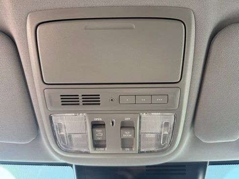 Used 2022 Honda CR-V EX-L image 23