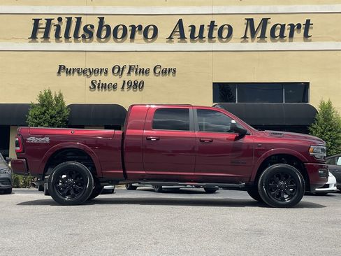 Used 2021 RAM 2500 Laramie w/ Night Edition AWD/4WD image 4