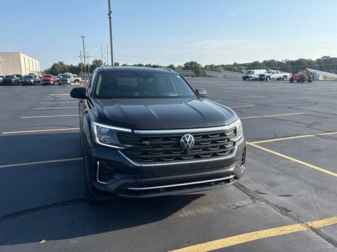 Used 2025 Volkswagen Atlas Cross Sport SEL Premium R-Line AWD/4WD image 7