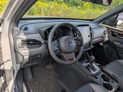 Used 2025 Subaru Forester Sport AWD/4WD image 34