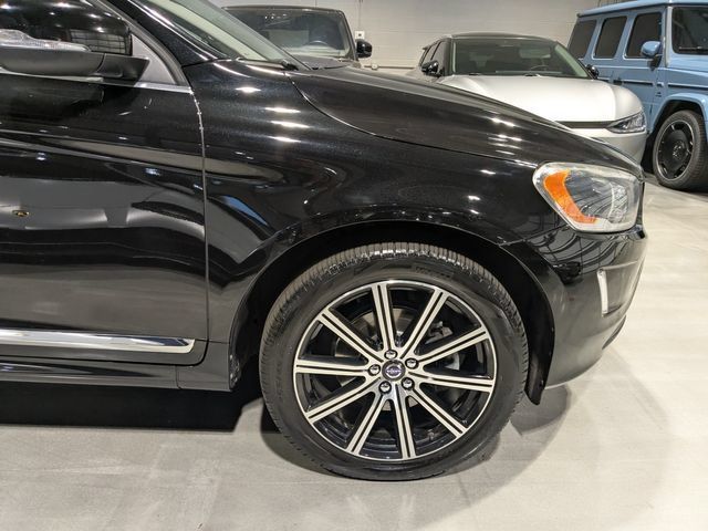 Used 2017 Volvo XC60 T6 Inscription w/ Climate Package AWD/4WD image 12