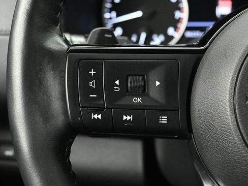 Used 2022 Nissan Pathfinder SL image 25