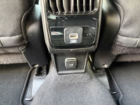 Used 2024 Jeep Compass Latitude AWD/4WD image 27