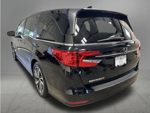 Certified 2023 Honda Odyssey Touring image 4