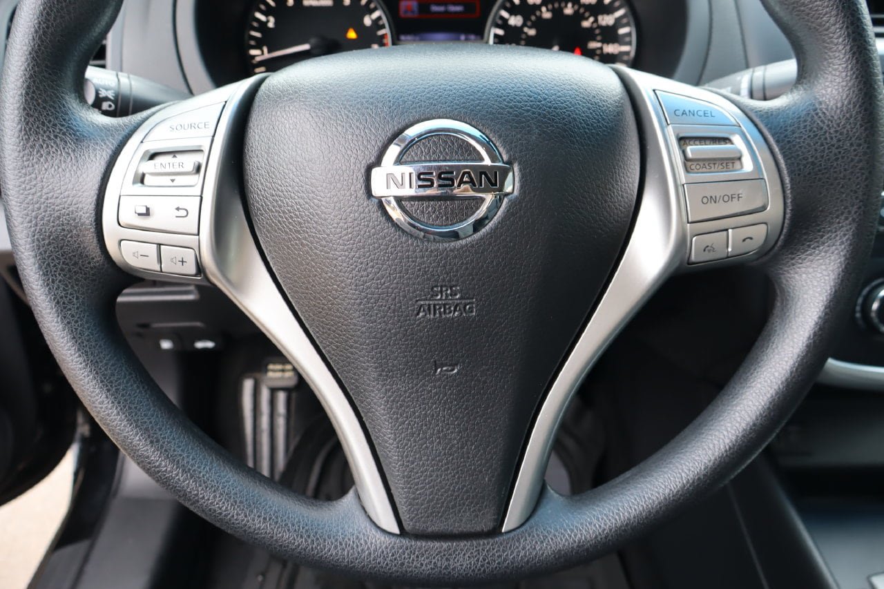 Used 2017 Nissan Altima 2.5 S w/ Power Driver Seat Package FWD image 10
