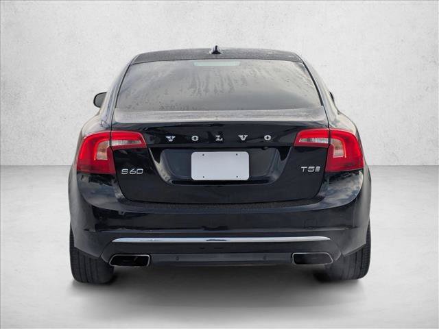 Used 2017 Volvo S60 T5 Inscription Platinum FWD image 6