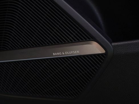 Used 2018 Audi SQ5 Premium Plus AWD/4WD image 27
