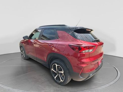 Used 2022 Chevrolet TrailBlazer RS w/ Sun and Liftgate Package FWD image 6