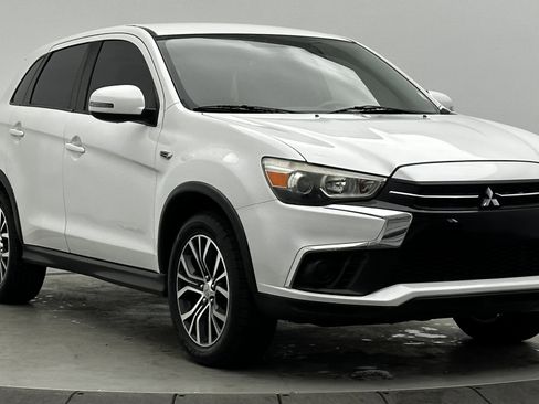 Used 2019 Mitsubishi Outlander Sport LE image 3