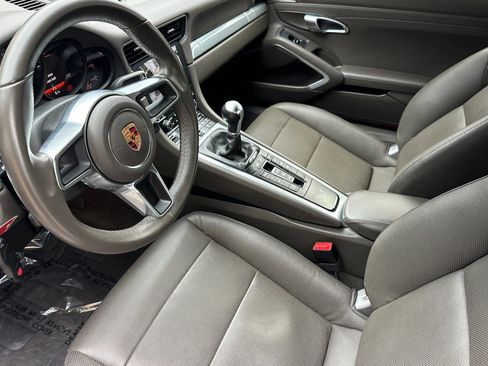 Used 2018 Porsche 911 Carrera S image 4