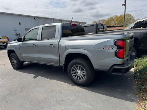 New 2025 Chevrolet Colorado LT w/ LT Convenience Package AWD/4WD image 7