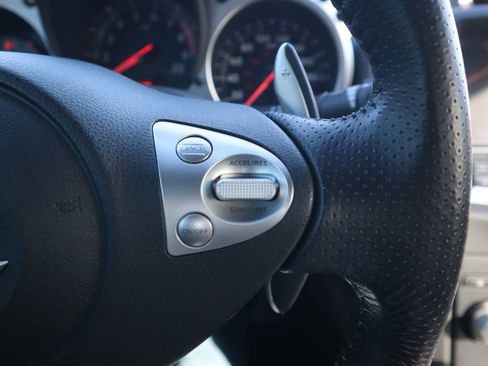 Used 2014 Nissan 370Z Touring w/ Sport Package image 19