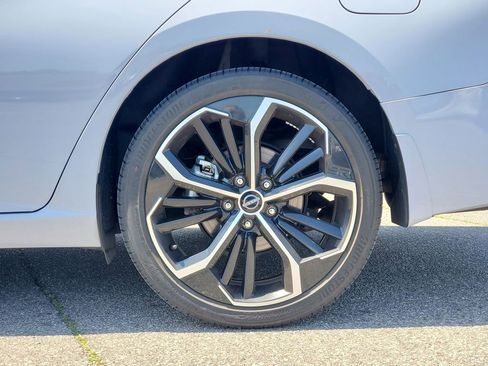 Used 2023 Nissan Altima 2.5 SR AWD/4WD image 5