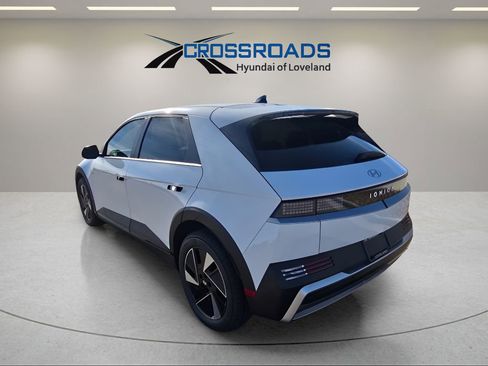 New 2026 Hyundai Ioniq 5 SE image 3