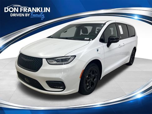 Used 2024 Chrysler Pacifica Limited FWD image 1