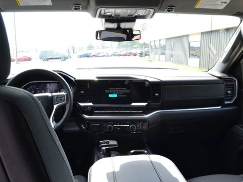 New 2026 Chevrolet Silverado 1500 RST AWD/4WD image 9