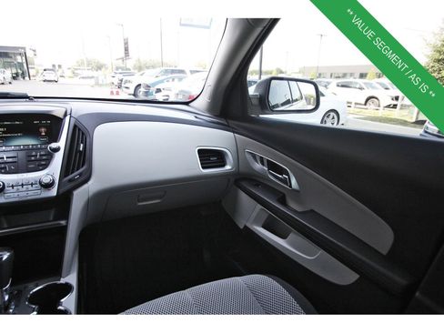 Used 2017 Chevrolet Equinox LS FWD image 13