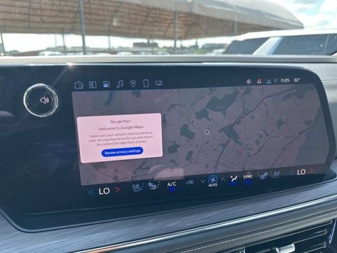 New 2025 Chevrolet Suburban Premier w/ Sun And Tow Package image 23