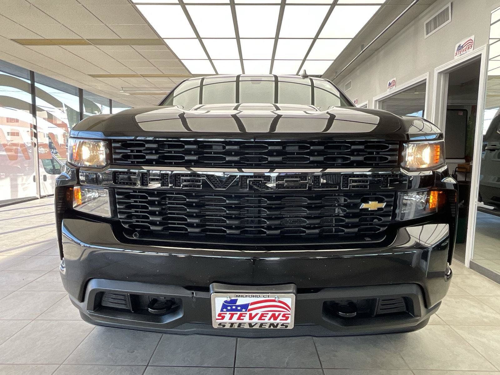 Used 2021 Chevrolet Silverado 1500 Custom AWD/4WD image 2