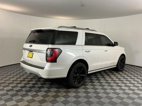 Used 2019 Ford Expedition Platinum AWD/4WD image 4