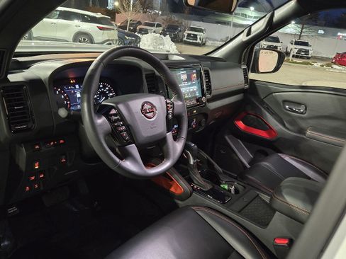 Used 2023 Nissan Frontier PRO-4X w/ Pro-4X Premium Package image 4