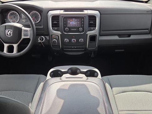 Used 2022 RAM 1500 Classic SLT RWD image 12