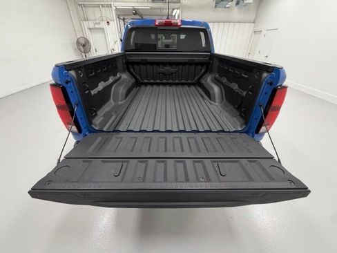 Certified 2025 Chevrolet Colorado ZR2 w/ Technology Package AWD/4WD image 29