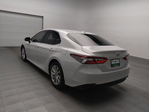 Used 2024 Toyota Camry LE image 5