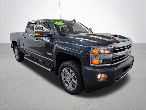 Used 2018 Chevrolet Silverado 2500 High Country w/ Duramax Plus Package AWD/4WD image 8