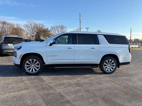 New 2026 Chevrolet Suburban Premier image 2
