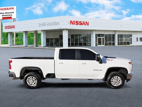 Used 2023 Chevrolet Silverado 2500 LT image 5