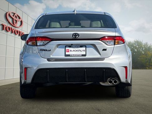 Certified 2026 Toyota Corolla SE w/ SE Package image 4