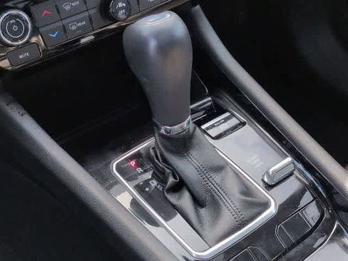 Used 2023 Jeep Compass Limited w/ Sun and Sound Group AWD/4WD image 32