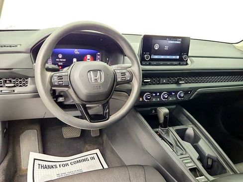 Used 2023 Honda Accord EX image 12