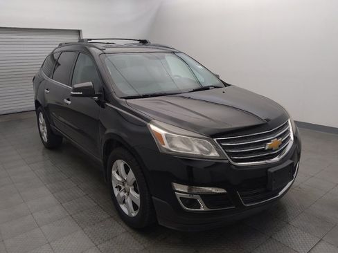 Used 2017 Chevrolet Traverse LT w/ Style and Technology Package FWD image 13