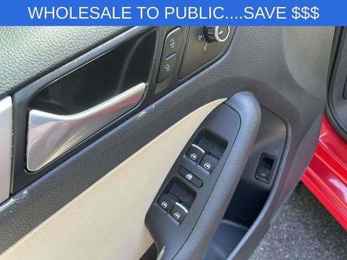 Used 2013 Volkswagen Jetta SE FWD image 21