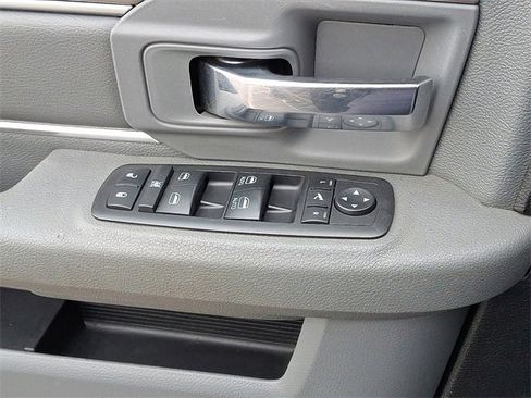 Used 2018 RAM 2500 SLT w/ Snow Chief Group image 20