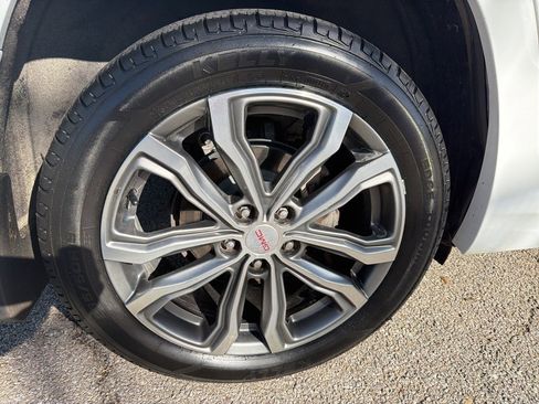 Used 2019 GMC Terrain Denali w/ Advanced Safety Package image 8